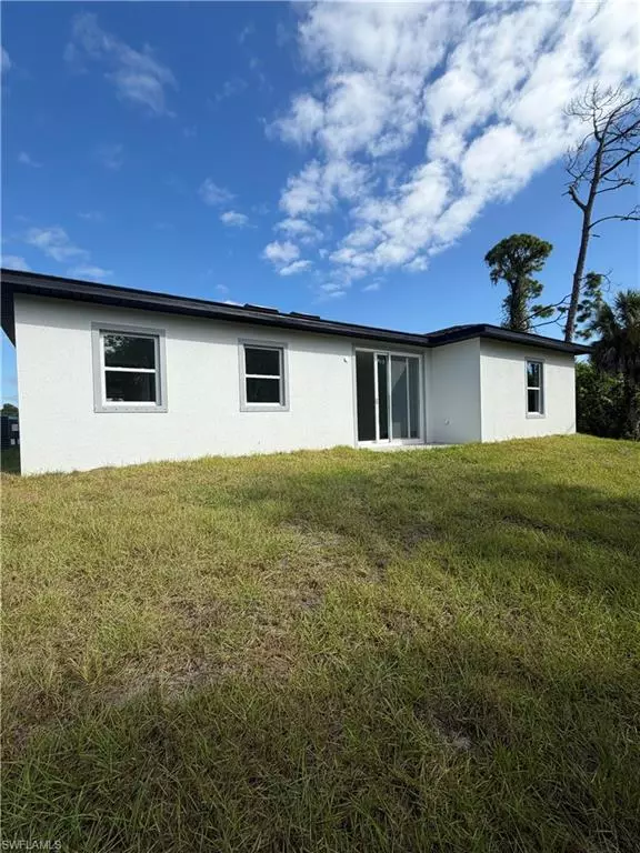 Port Charlotte, FL 33948,18141 E Wintergarden AVE