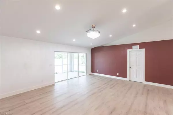 Cape Coral, FL 33993,2007 NW 21st ST