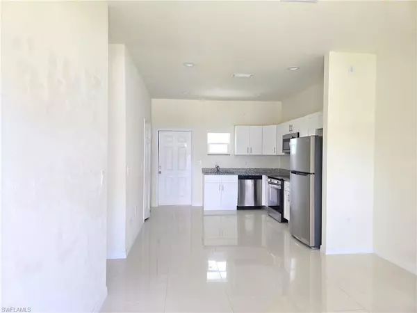 Lehigh Acres, FL 33974,922 Barcelona ST E