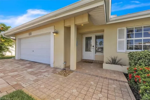 Cape Coral, FL 33904,5305 Malaluka CT