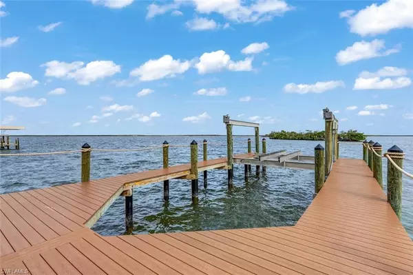 Fort Myers Beach, FL 33931,15 Bayview BLVD