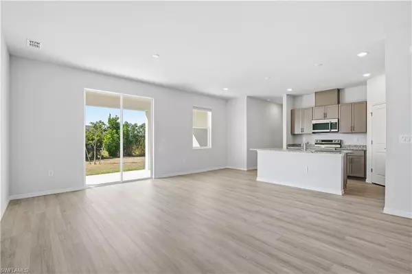 Cape Coral, FL 33909,1112 NE 19th ST