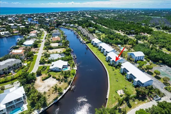 1250 Tennisplace CT #B31, Sanibel, FL 33957
