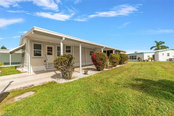 102 Elise DR, Fort Myers, FL 33908