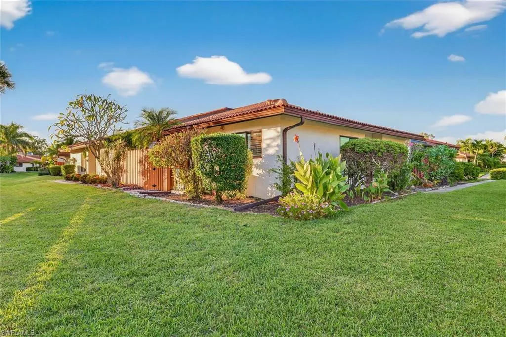 Fort Myers, FL 33901,1414 Park Shore CIR #2