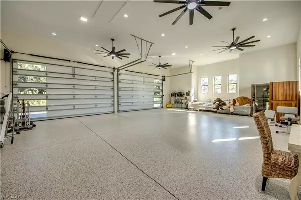 Bonita Springs, FL 34135,24200 Roger Dodger ST