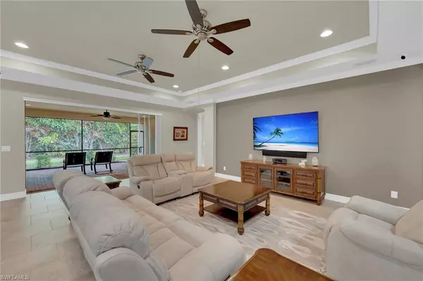 Fort Myers, FL 33908,8720 Westwood Oaks PL