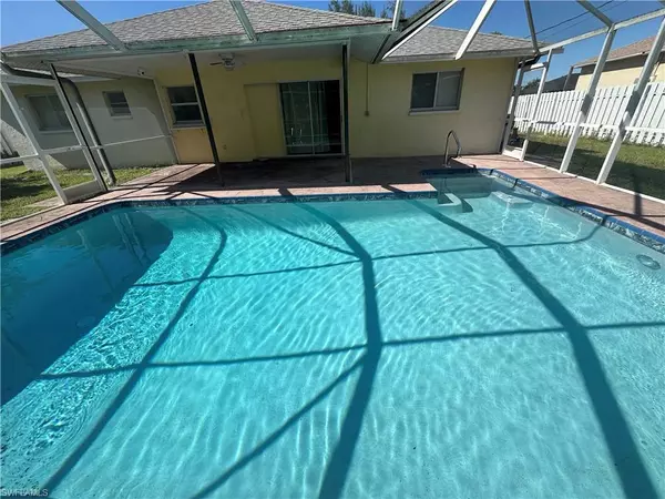 Cape Coral, FL 33914,3019 SW 14th CT