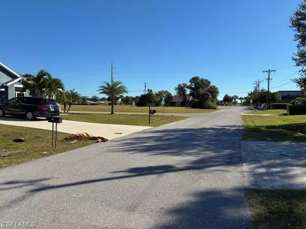 Cape Coral, FL 33991,23 SW 20th ST