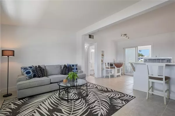 Port Charlotte, FL 33952,125 Palmetto CIR NE