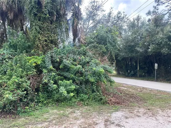 North Fort Myers, FL 33917,7769 Marx DR