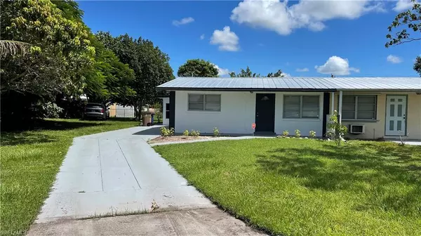 1099 Vineyard PL, Lehigh Acres, FL 33936