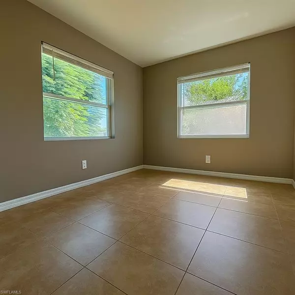 Fort Myers, FL 33907,5444 11th AVE