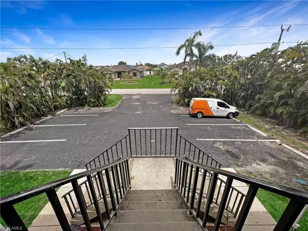 Cape Coral, FL 33914,4530 SW 10th AVE #202