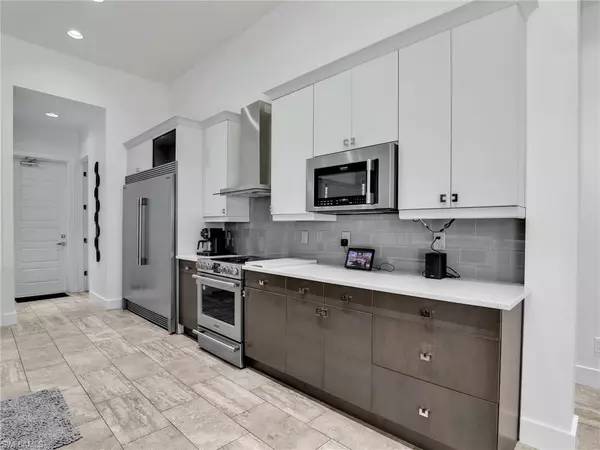 Cape Coral, FL 33991,2333 SW 21st AVE