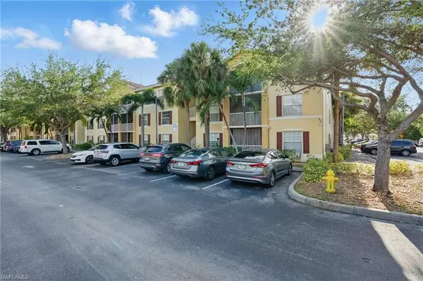 Fort Myers, FL 33901,4113 Residence DR #215