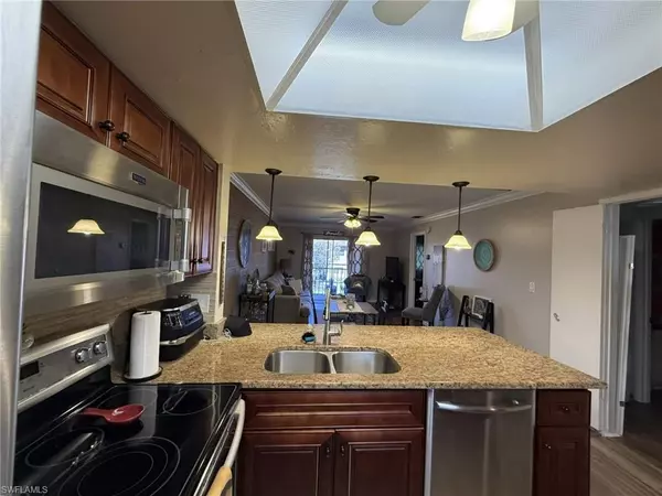 Fort Myers, FL 33907,4790 S Cleveland AVE #906