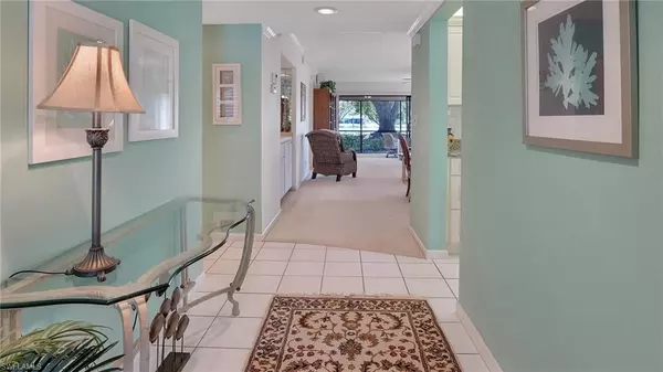 Naples, FL 34112,1802 Kings Lake BLVD #105