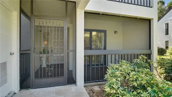 Naples, FL 34112,1802 Kings Lake BLVD #105