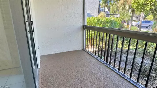 Naples, FL 34112,1802 Kings Lake BLVD #105