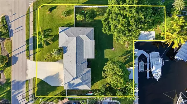 Cape Coral, FL 33914,5229 Pelican BLVD