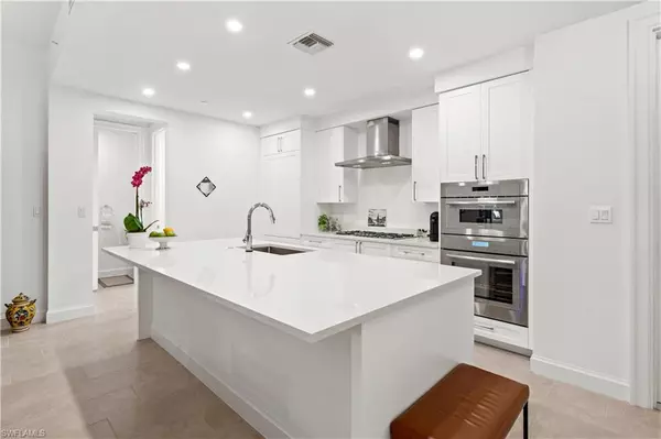 Naples, FL 34102,1125 Central AVE #261