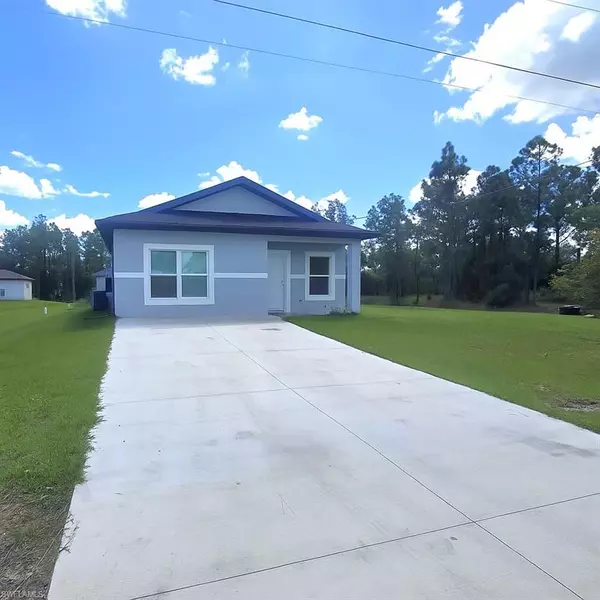 3120 29th ST SW, Lehigh Acres, FL 33976