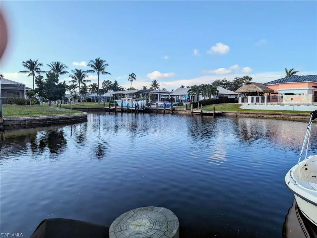 Fort Myers, FL 33919,4309 Mariner WAY #304