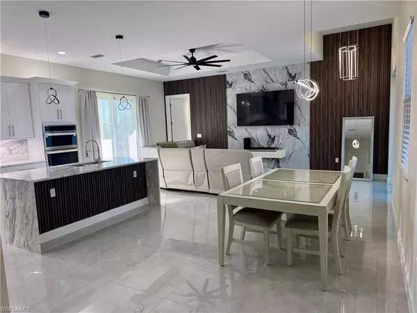 Lehigh Acres, FL 33974,1023 Bank AVE S