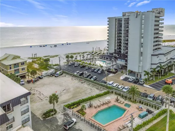 Fort Myers Beach, FL 33931,71 Pearl ST