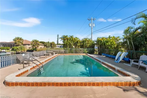 Cape Coral, FL 33904,4543 SE 6th PL #1F