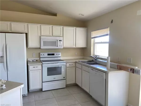 Cape Coral, FL 33993,2020 NW Juanita PL