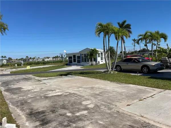 Fort Myers, FL 33908,19681 L587 Summerlin RD