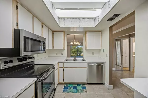 Cape Coral, FL 33914,423 Cape Coral PKWY W #202