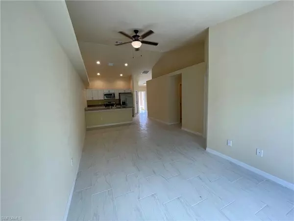 Cape Coral, FL 33990,533 SE 6th PL