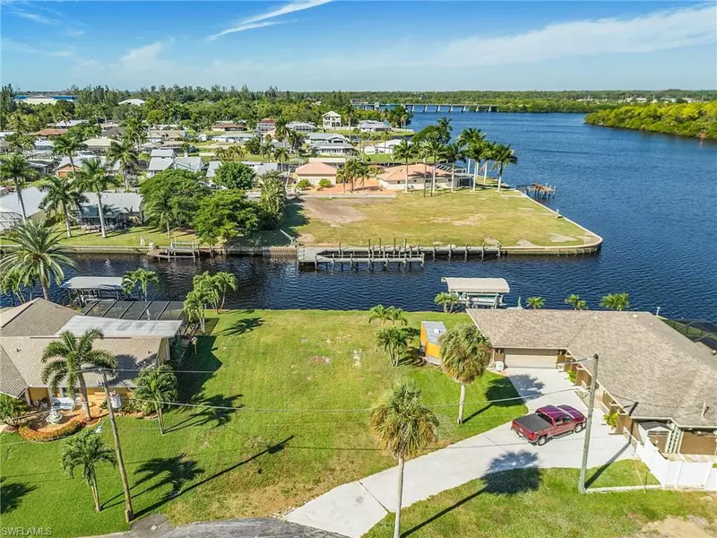 2193 River RD, Fort Myers, FL 33905