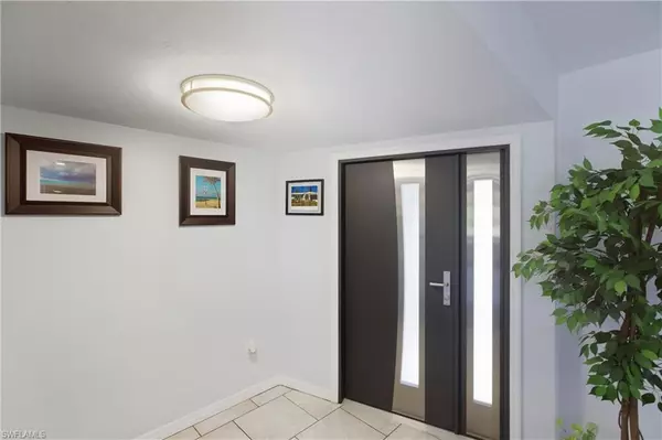 Cape Coral, FL 33904,2916 SE 11th AVE