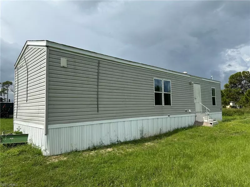 8086 Heck DR #7, North Fort Myers, FL 33917