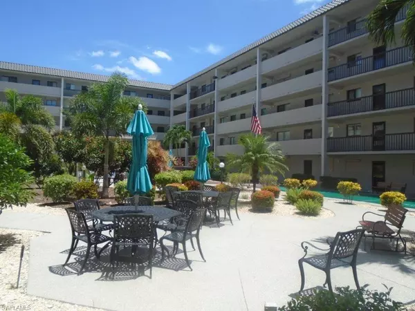 Fort Myers, FL 33901,2121 Collier AVE #311