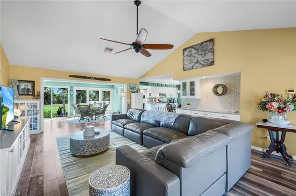 Sanibel, FL 33957,1417 Causey CT