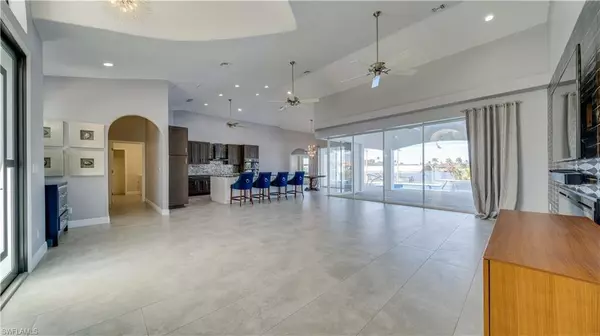 Cape Coral, FL 33904,313 SE 33rd TER