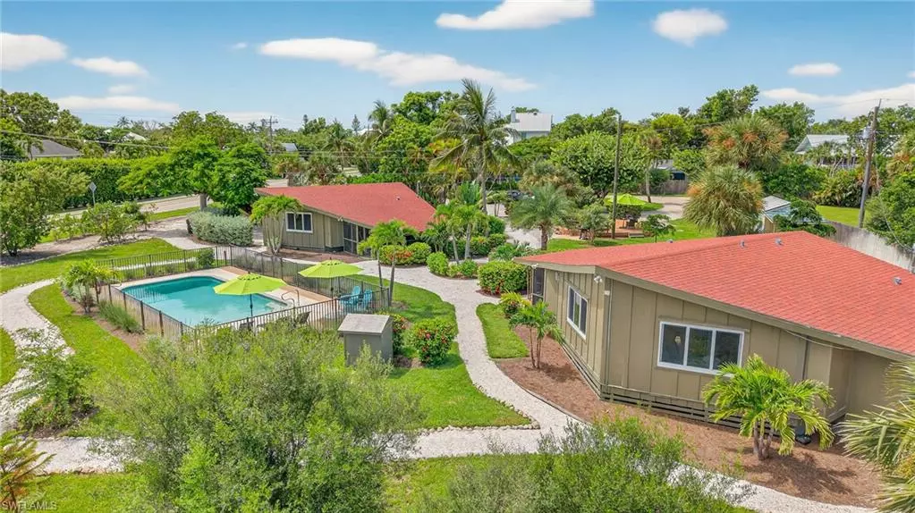 Sanibel, FL 33957,1220 Morningside PL