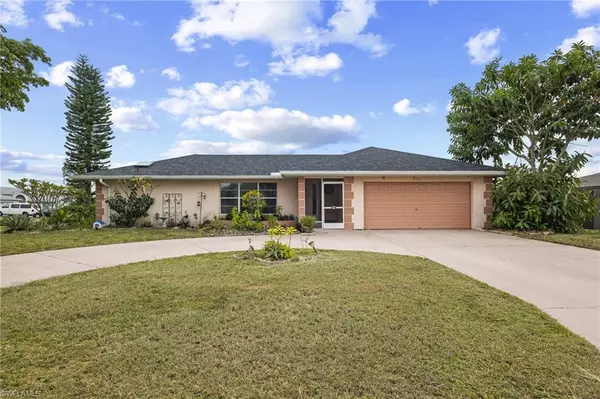 514 Layton PL, Lehigh Acres, FL 33936