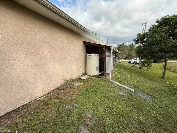 Lehigh Acres, FL 33974,447 Jaguar BLVD