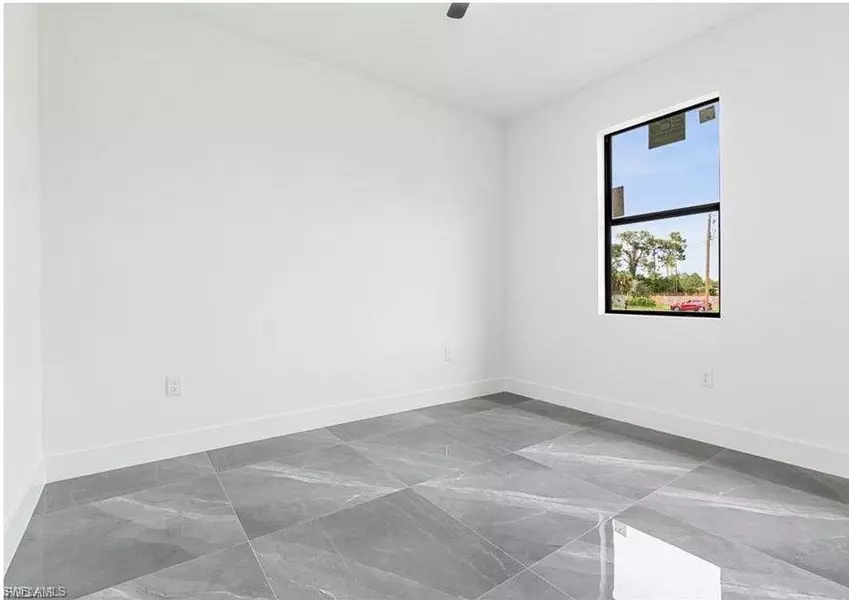 128 Nave AVE S, Lehigh Acres, FL 33974