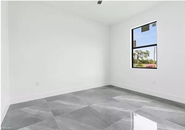 128 Nave AVE S, Lehigh Acres, FL 33974