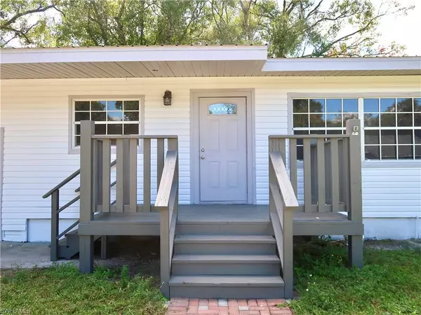 Labelle, FL 33935,257 E Yeomans AVE