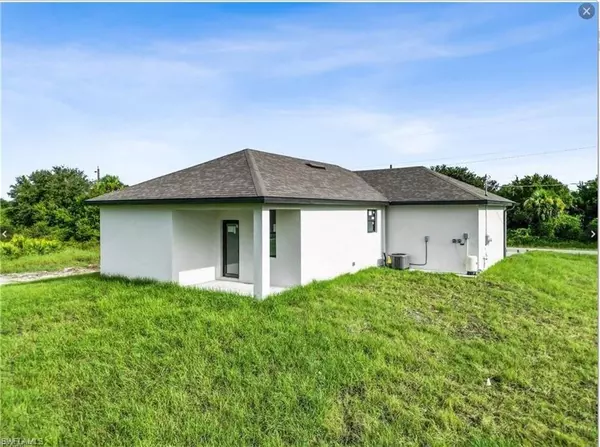 Lehigh Acres, FL 33972,4405 E 18th ST