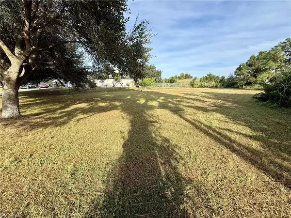 Lehigh Acres, FL 33973,4540 Golfview BLVD