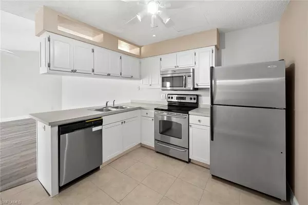 North Fort Myers, FL 33917,15467 Crystal Lake DR